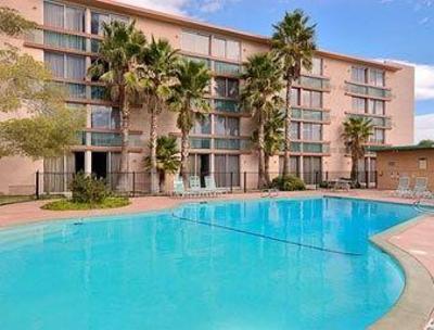 фото отеля The Palmdale Hotel
