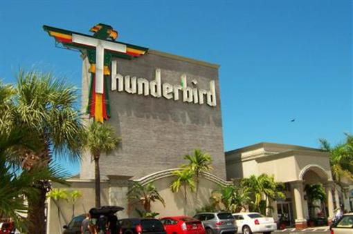 фото отеля Thunderbird Beach Resort