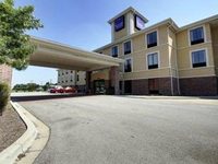 Sleep Inn & Suites Milwaukee