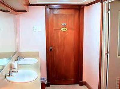 фото отеля Tagaytay Haven Hotel Ulat