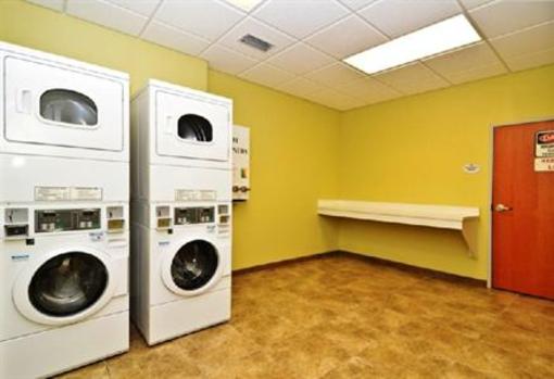 фото отеля BEST WESTERN PLUS Brunswick Inn & Suites