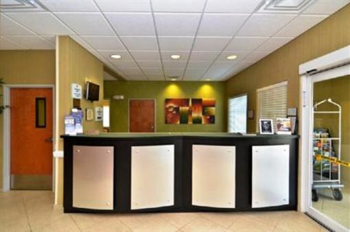 фото отеля BEST WESTERN PLUS Brunswick Inn & Suites
