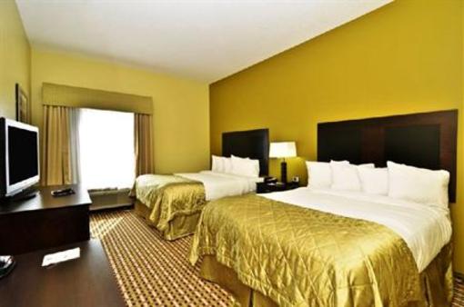 фото отеля BEST WESTERN PLUS Brunswick Inn & Suites