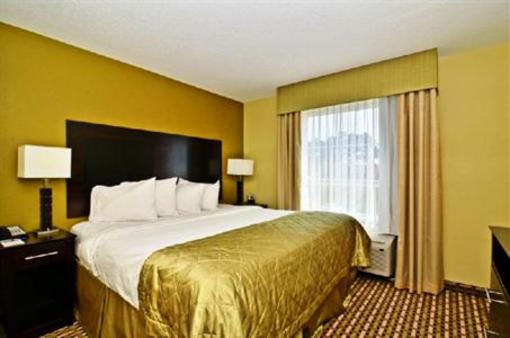 фото отеля BEST WESTERN PLUS Brunswick Inn & Suites
