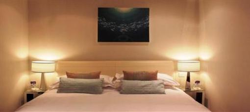 фото отеля Sea Breeze Brighton