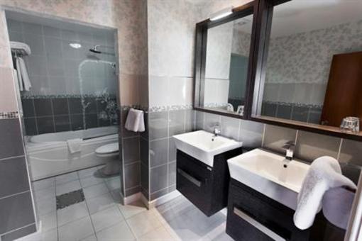 фото отеля Pear Tree Inn and Country Hotel