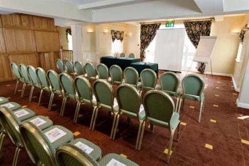 фото отеля Pear Tree Inn and Country Hotel