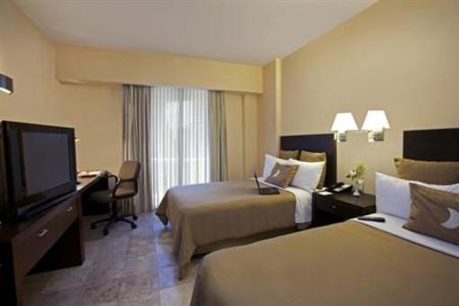 фото отеля Fiesta Inn Coatzacoalcos