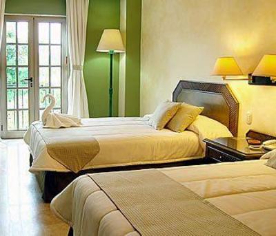фото отеля Los Itzaes Hotel