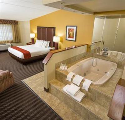 фото отеля Holiday Inn Express Springfield (Vermont)