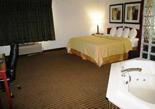 фото отеля Quality Inn & Suites Menomonie