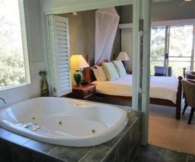 фото отеля Avocado Sunset Bed and Breakfast