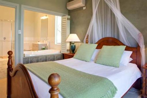 фото отеля Avocado Sunset Bed and Breakfast
