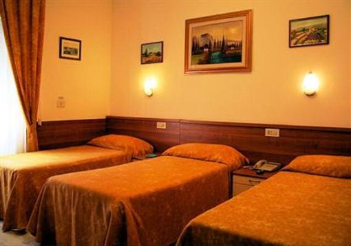фото отеля Mignon Hotel Milan