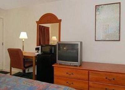 фото отеля Econo Lodge South Portland