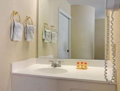 фото отеля Days Inn Olathe Medical Center