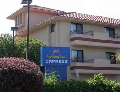 фото отеля Holiday Inn Express Grover Beach-Pismo Beach Area