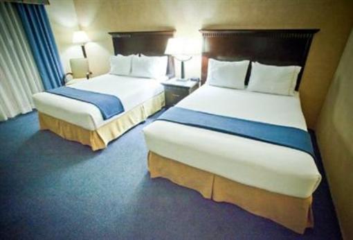 фото отеля Holiday Inn Express Grover Beach-Pismo Beach Area