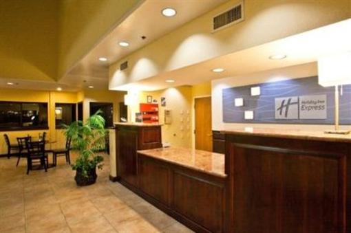 фото отеля Holiday Inn Express Grover Beach-Pismo Beach Area
