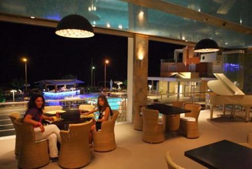 фото отеля Heliotrope Hotels