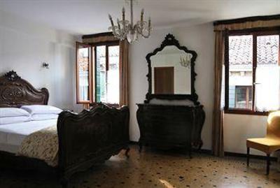 фото отеля Locanda ai Bareteri