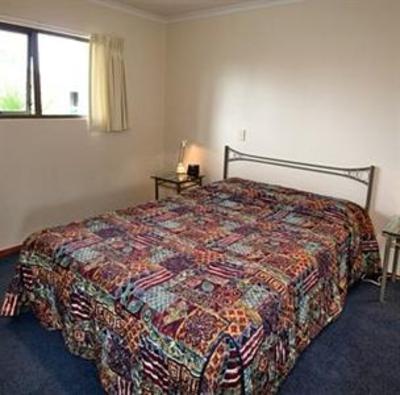 фото отеля Breakers Motel Whangamata