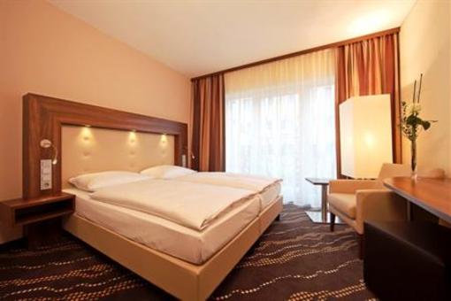 фото отеля Heikotel Hotel Am Stadtpark