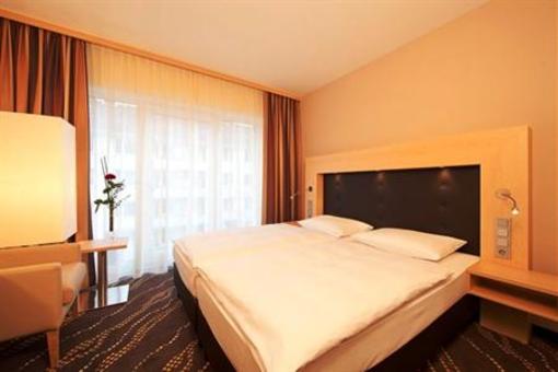 фото отеля Heikotel Hotel Am Stadtpark