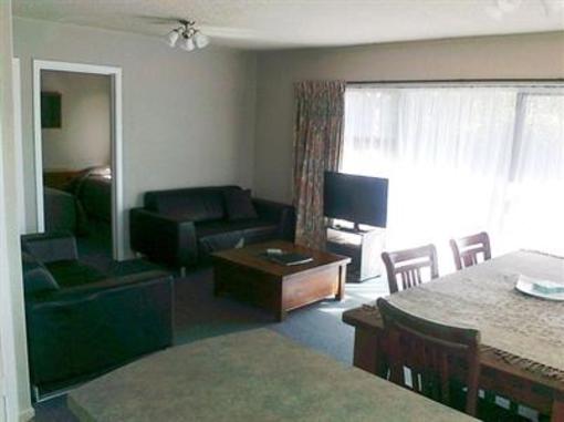 фото отеля Cobblestone Court Motel