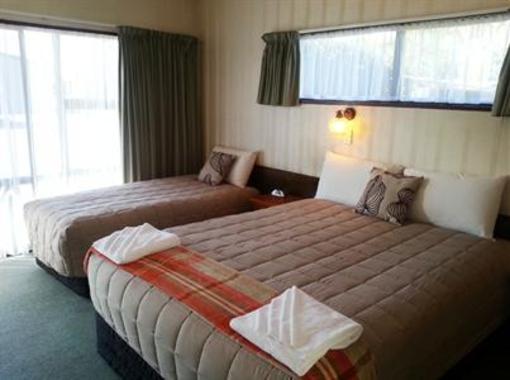 фото отеля Cobblestone Court Motel