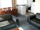 фото отеля Cobblestone Court Motel