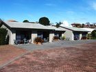 фото отеля Cobblestone Court Motel