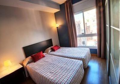 фото отеля Apartments Sata Sagrada Familia