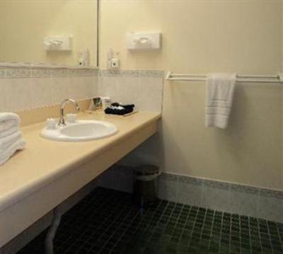 фото отеля Comfort Inn Blue Shades