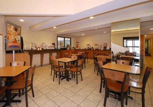 фото отеля Sleep Inn Midway Airport