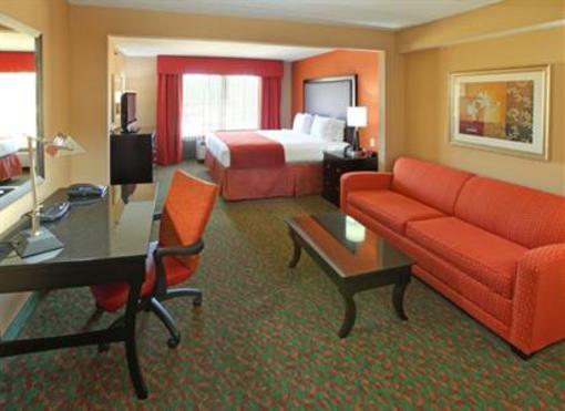 фото отеля Holiday Inn Express & Suites Tyler South