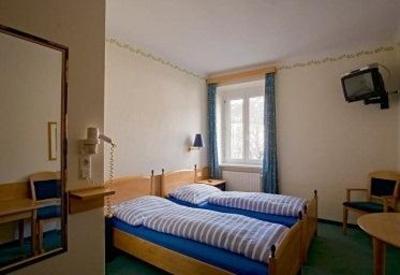 фото отеля Bistro's B&B Hotel Garni