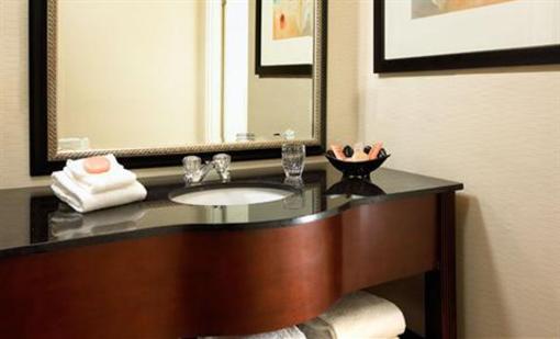 фото отеля Anaheim Jolly Roger Hotel