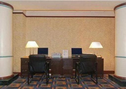 фото отеля Comfort Inn Maingate