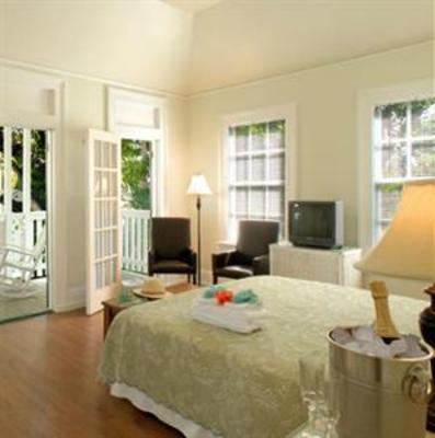 фото отеля Duval House Hotel Key West