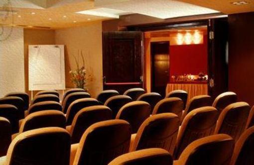 фото отеля Hotel Cara Pitesti