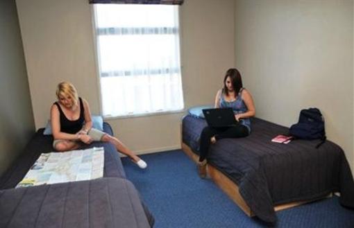 фото отеля YHA Treks Backpackers