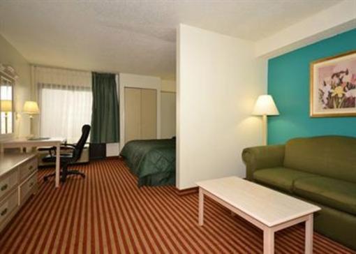 фото отеля Comfort Inn - Pensacola N Davis Hwy