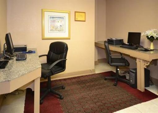 фото отеля Comfort Inn - Pensacola N Davis Hwy