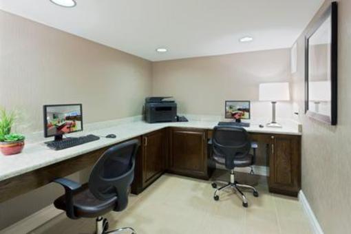 фото отеля Holiday Inn Express Neptune