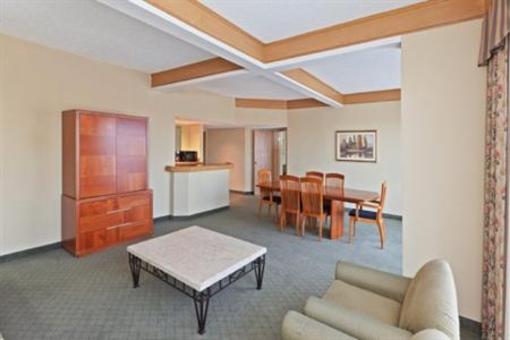 фото отеля Holiday Inn Express & Suites Plano East