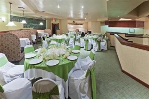 фото отеля Holiday Inn Express & Suites Plano East