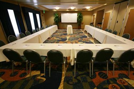 фото отеля Holiday Inn Express Sacramento Airport Natomas