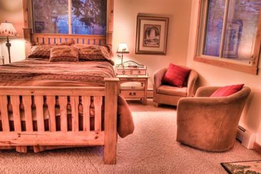 фото отеля McGregor Mountain Lodge