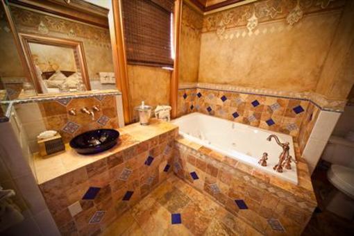 фото отеля The Anniversary Inn South Temple Salt Lake City